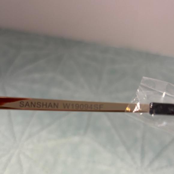 Sunglasses ๐by: FGX International NWT - Picture 7 of 7